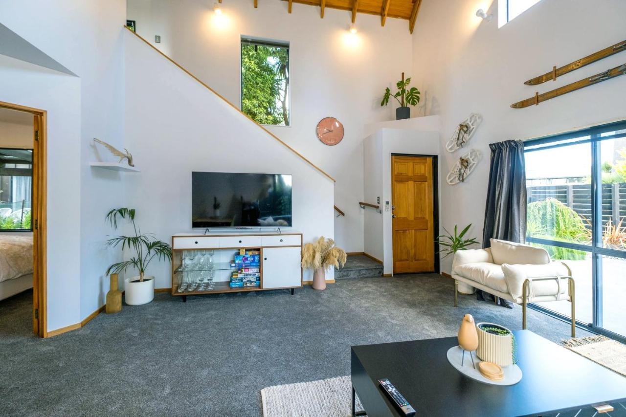 Little Black Chalet Метвен Экстерьер фото